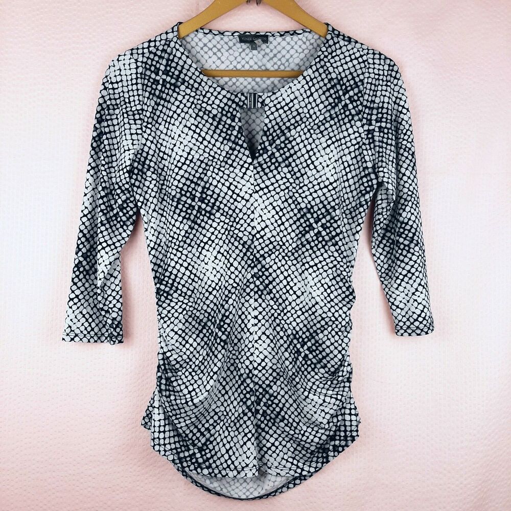 Vince Camuto Women Reptile Slim Fit Top 3/4 Sleeve Front Keyhole Size S